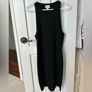 Aritzia Sundeh Bodycon Dress. Size - XL. Color - black.